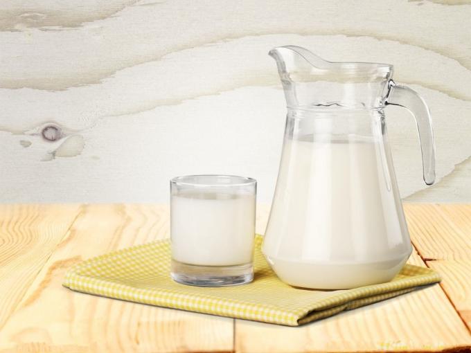 2000L 우유 냉각 탱크 농장을 위한 무균 신선한 익지않는 수직 우유 부가가치세